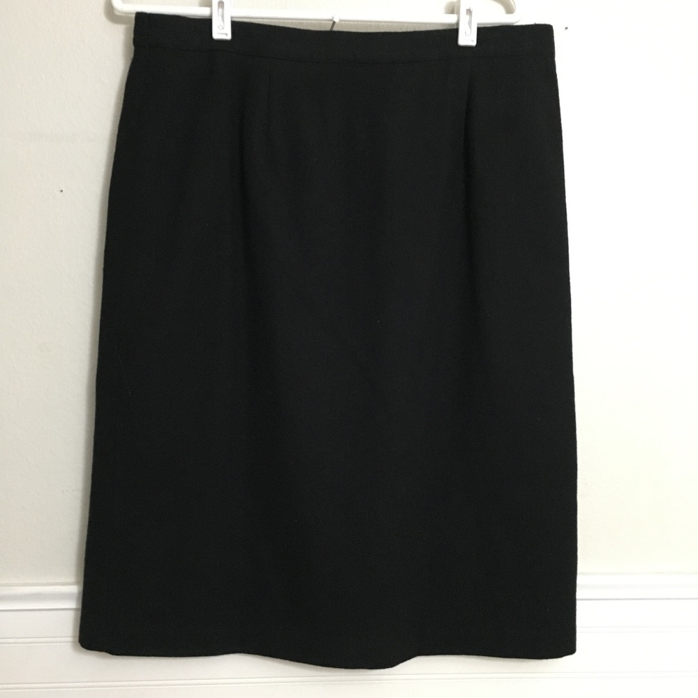 Sag Harbor Black 100% Wool Skirt